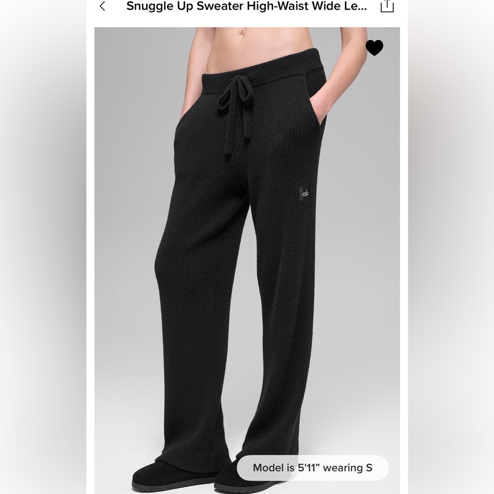 🔥🔥ALO Yoga NWOT Snuggle Up Sweater Pants🔥🔥🖤🖤